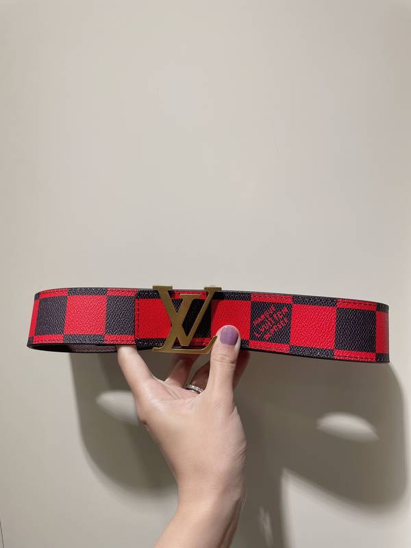 Louis Vuitton 40MM Belt LVB00336